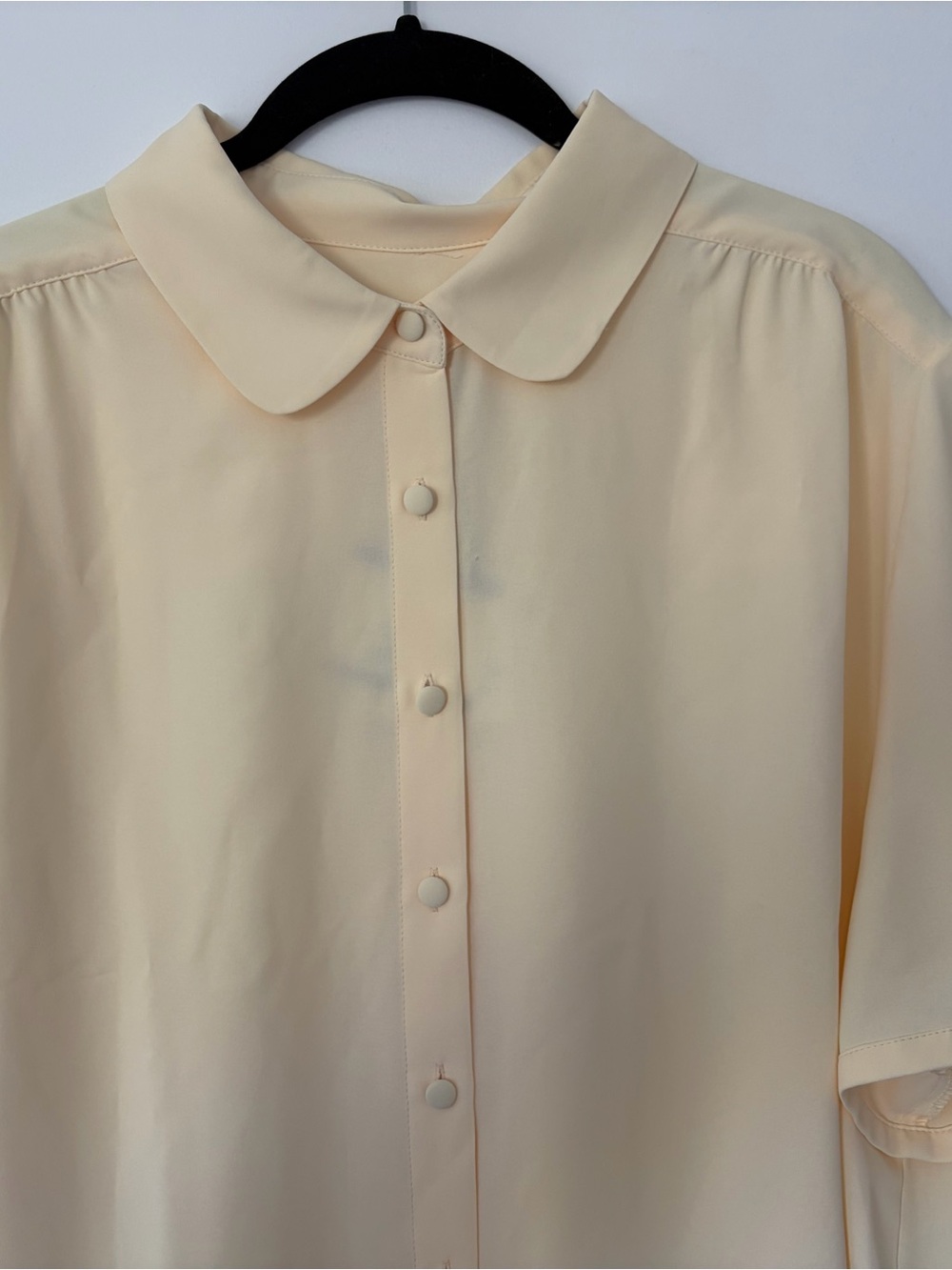 Anne Klein Butter Yellow Short Sleeve Button Blouse - Picture 2 of 9